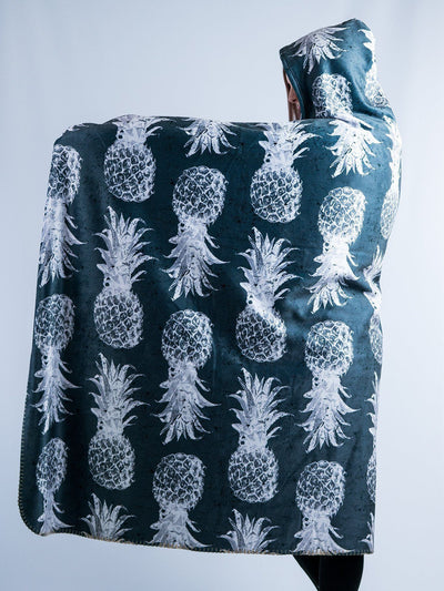 Black And White Pineapple Hooded Blanket